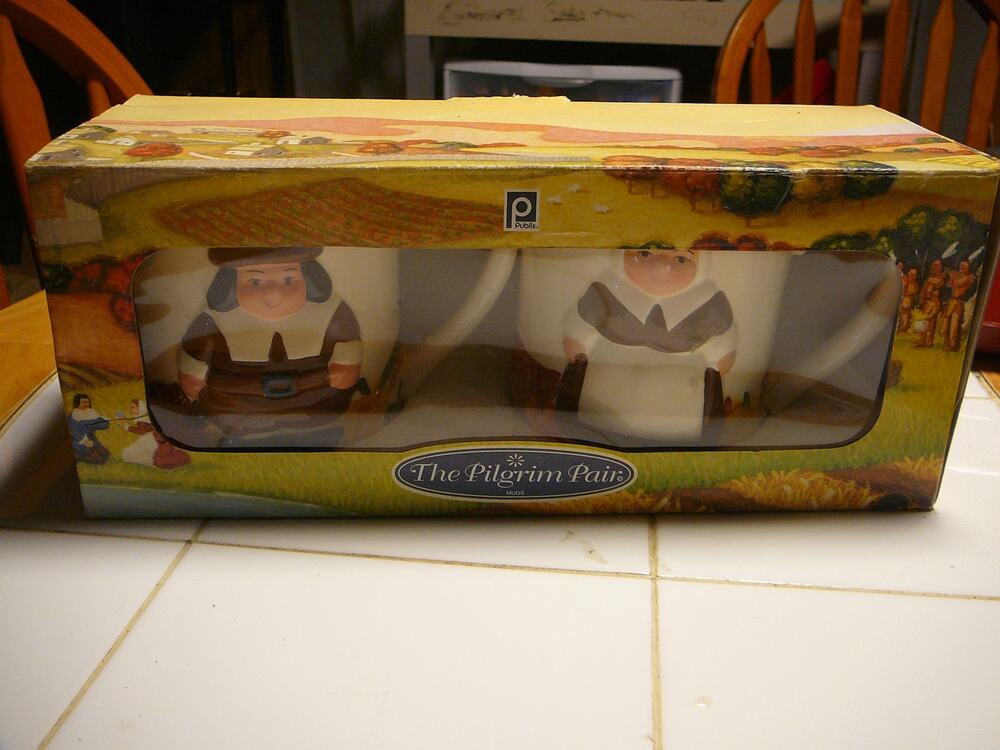 Publix Pilgram Pair Mugs NIB